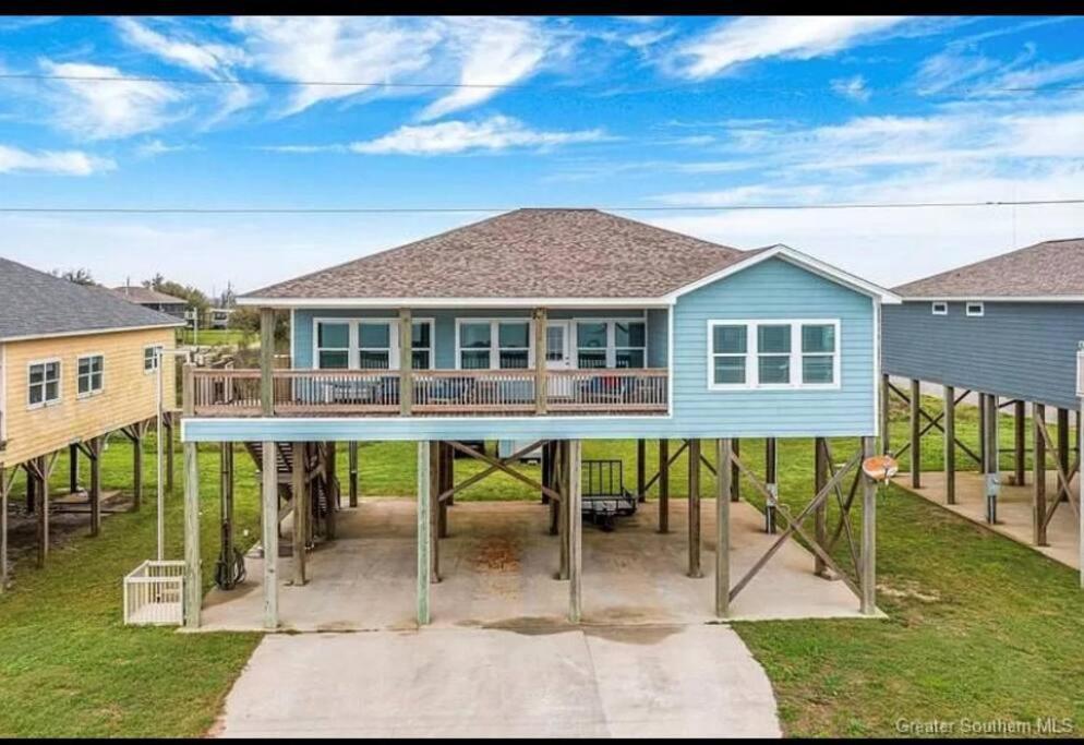 Oceanfront Home Near Hollybeach 卡梅伦 外观 照片