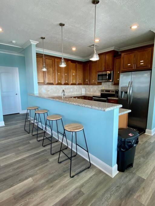 Oceanfront Home Near Hollybeach 卡梅伦 外观 照片